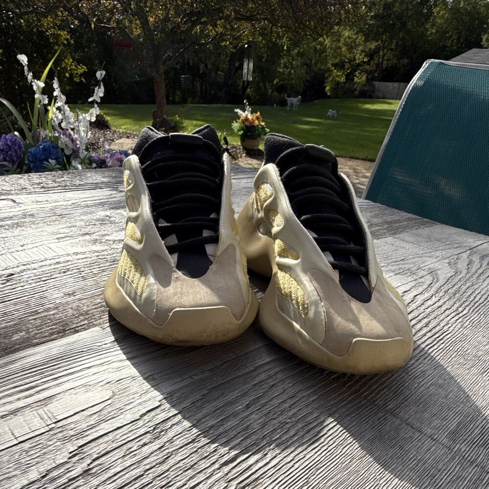 Adidas Yeezy 700 V3 Safflower Mesh Sneakers Size 6 With COA